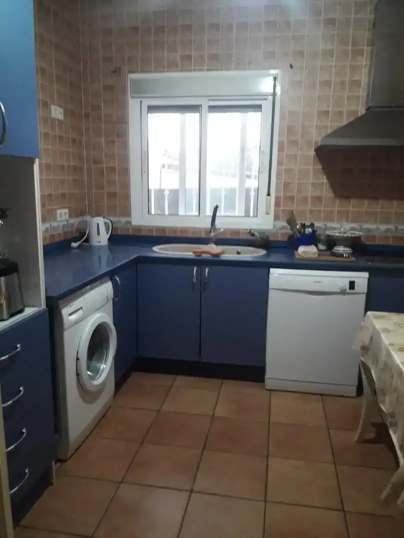 Cuina de Casa o xalet en venda en Dos Hermanas amb Aire condicionat