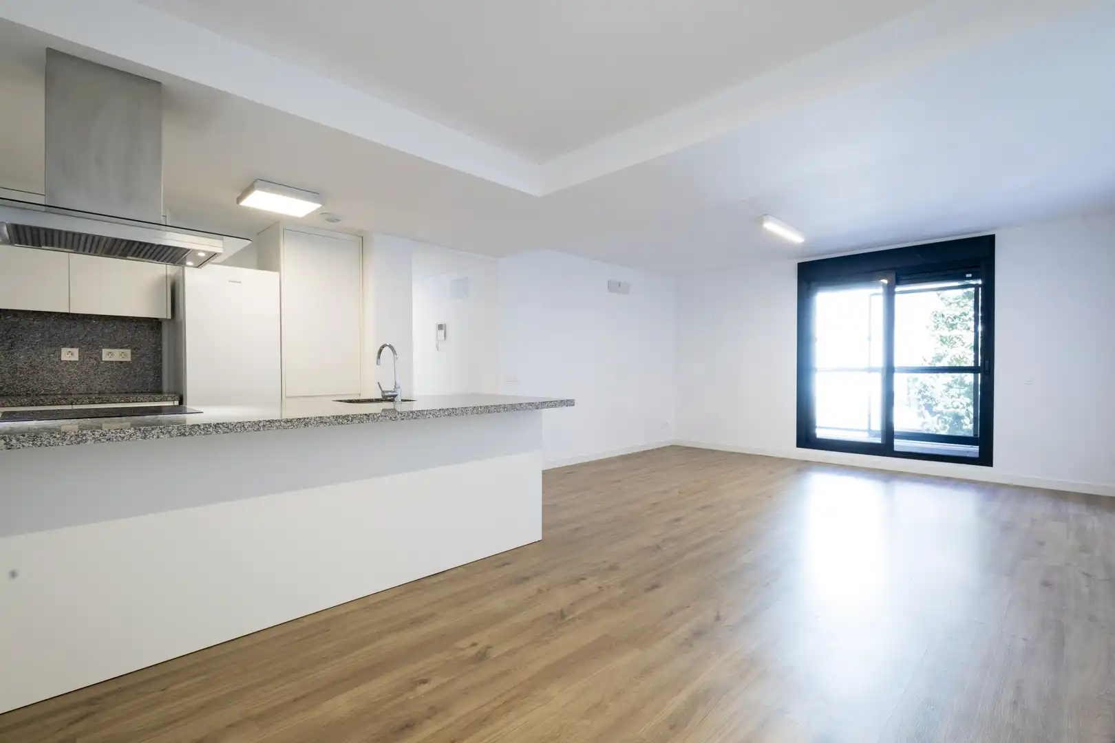 Piso en venta en Santa Cruz de Tenerife con Calefacción, Trastero y Balcón