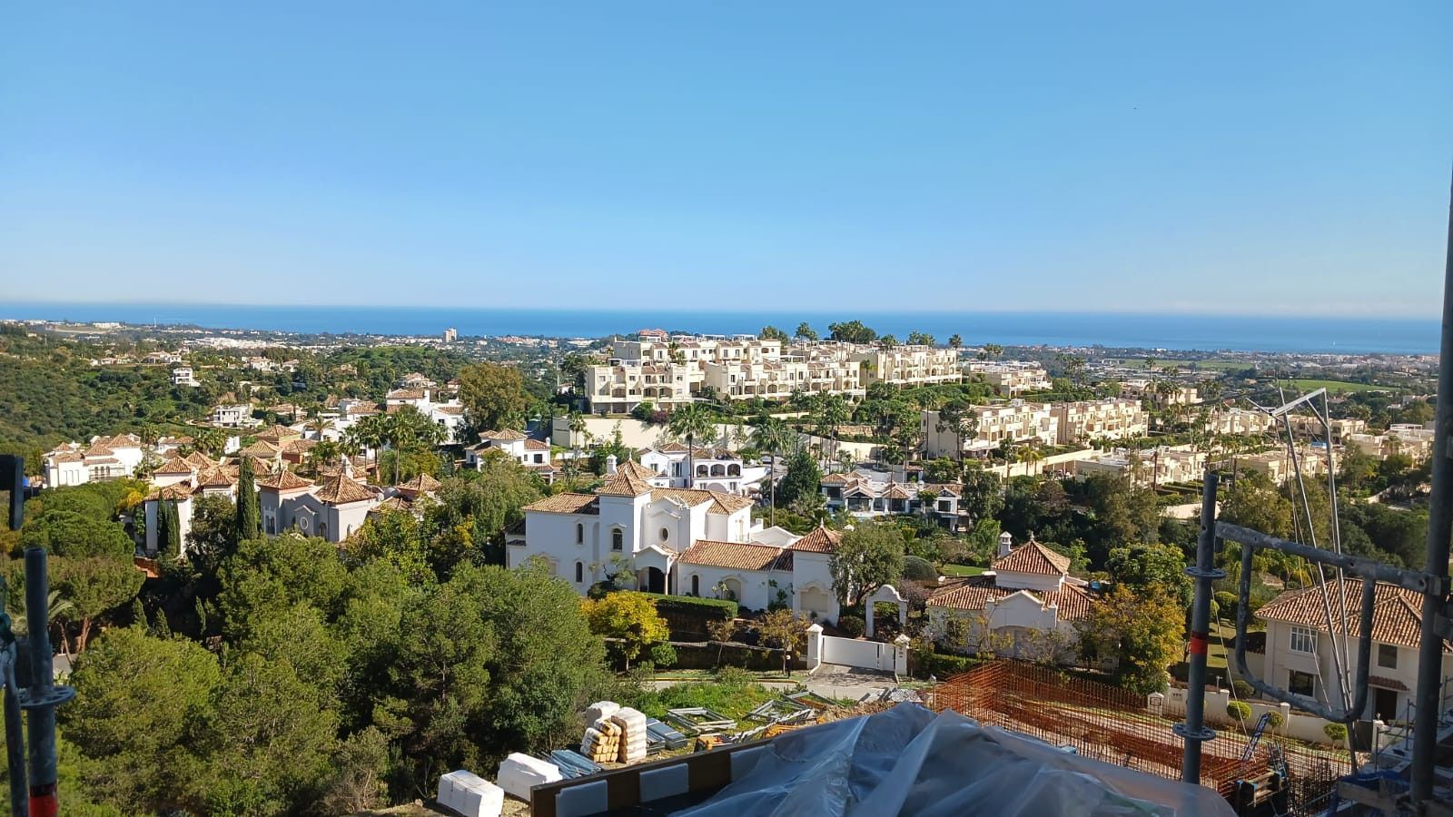 Exterior view of Planta baja for sale in Benahavís  with Air Conditioner, Heating and Private garden