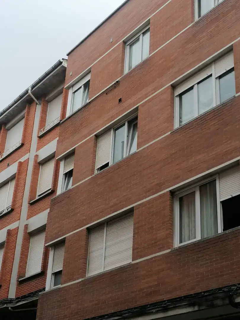 Vista exterior de Dúplex en venda en Gijón  amb Calefacció, Parquet i Traster