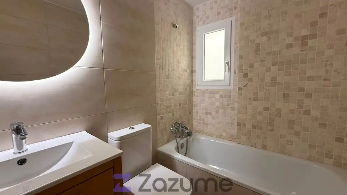 Baño de Piso de alquiler en Cartagena con Aire acondicionado, Calefacción y Parquet