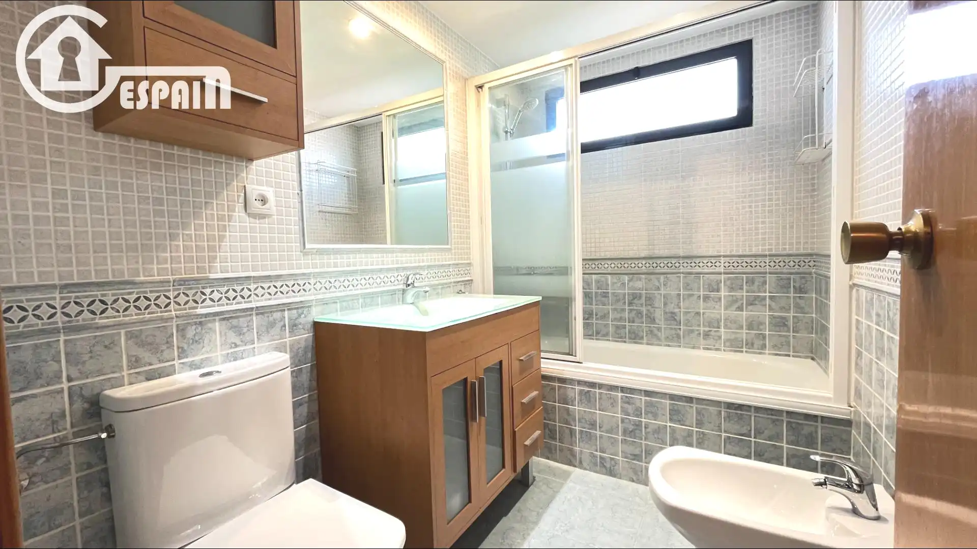 Baño de Piso en venta en Madrid con Aire acondicionado y Calefacción