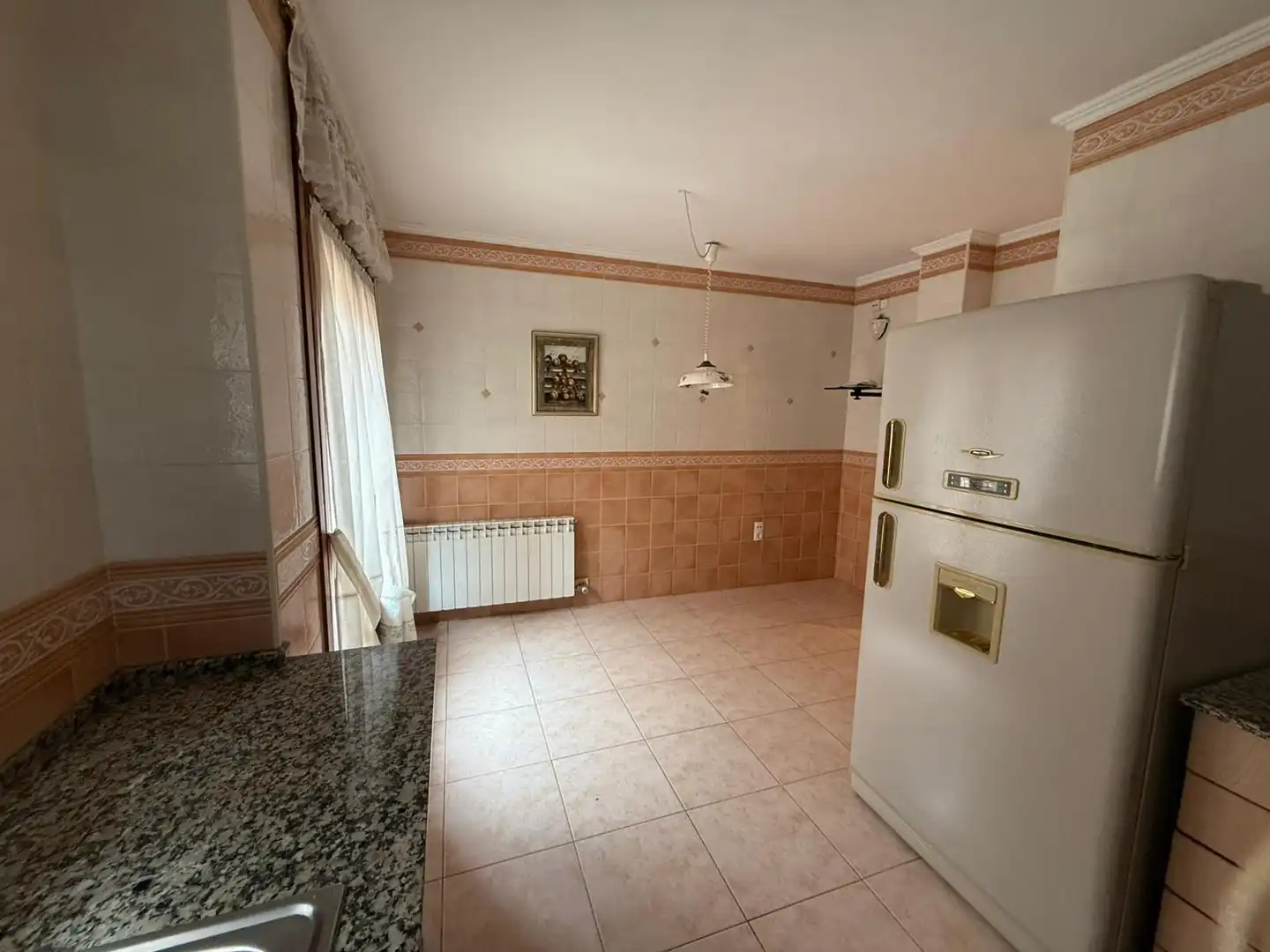 Küche von Wohnung zum Verkauf in Alcolea de Cinca mit Klimaanlage, Heizung und Terrasse