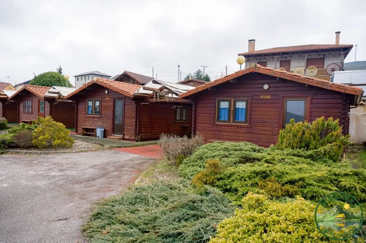 Vista exterior de Casa o chalet en venta en Villagatón con Aire acondicionado, Calefacción y Jardín privado
