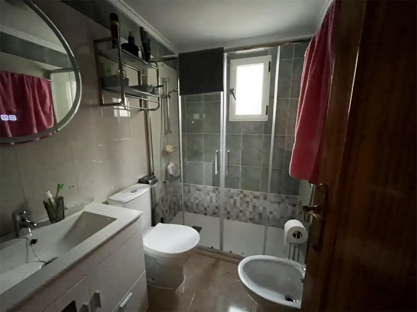 Baño de Ático de alquiler en Torrevieja con Aire acondicionado, Amueblado y Horno