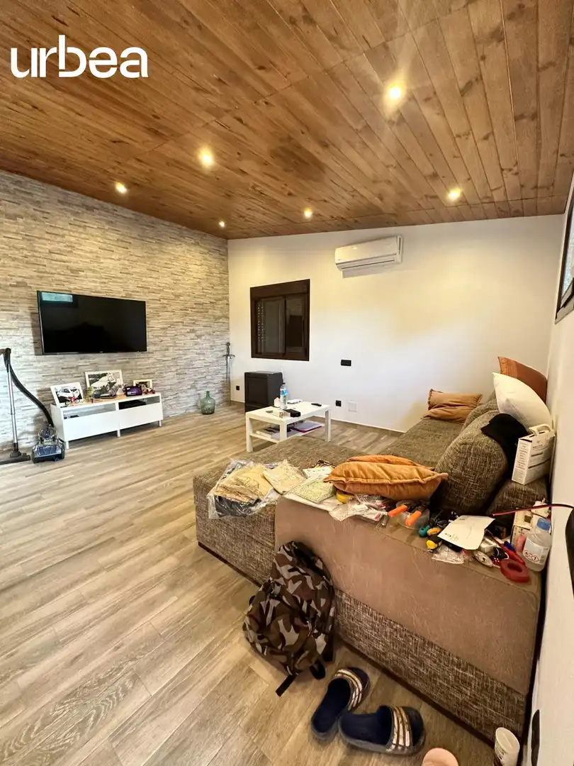 Sala d'estar de Finca rústica en venda en Pizarra amb Aire condicionat, Calefacció i Jardí privat