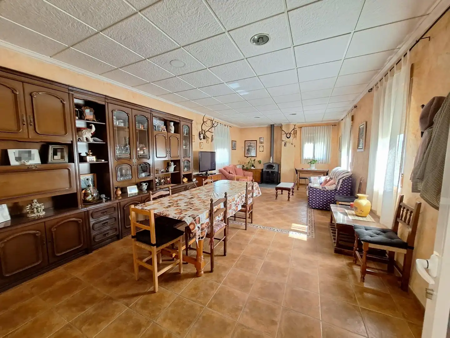 Sala d'estar de Casa o xalet en venda en Monóvar  / Monòver amb Aire condicionat, Calefacció i Jardí privat