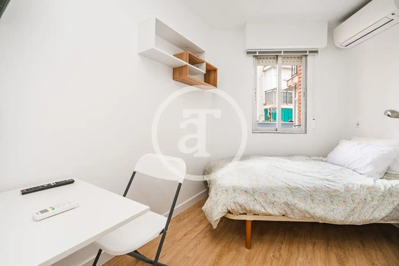 Habitación de Piso de alquiler en Madrid con Aire acondicionado, Calefacción y Amueblado