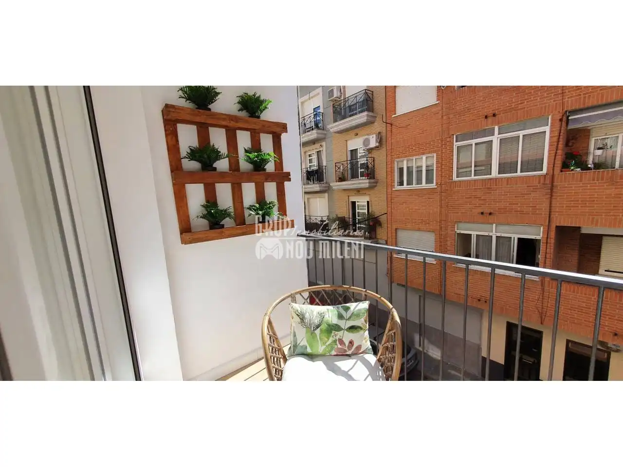 Terraza de Piso en venta en Silla con Amueblado y Balcón