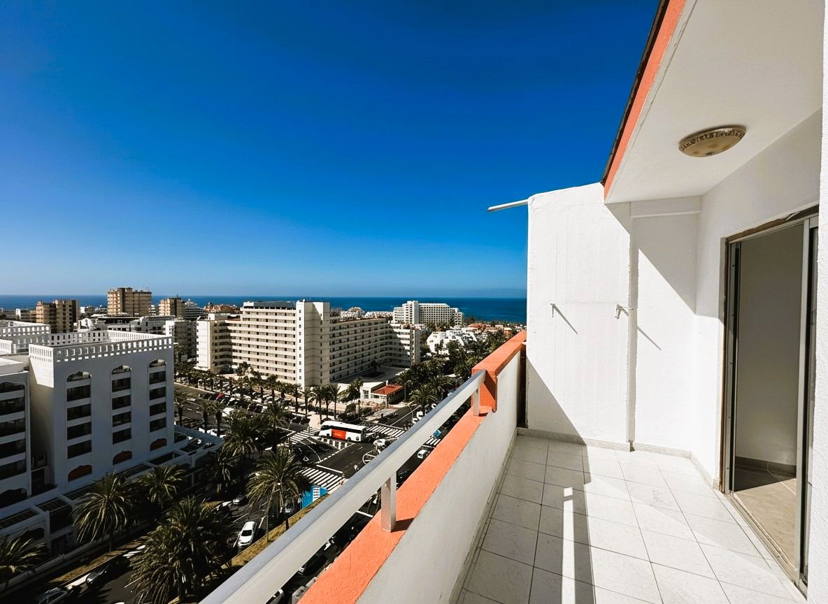 Exterior view of Apartment for sale in Arona  with Terrace, Balcony and Alarm