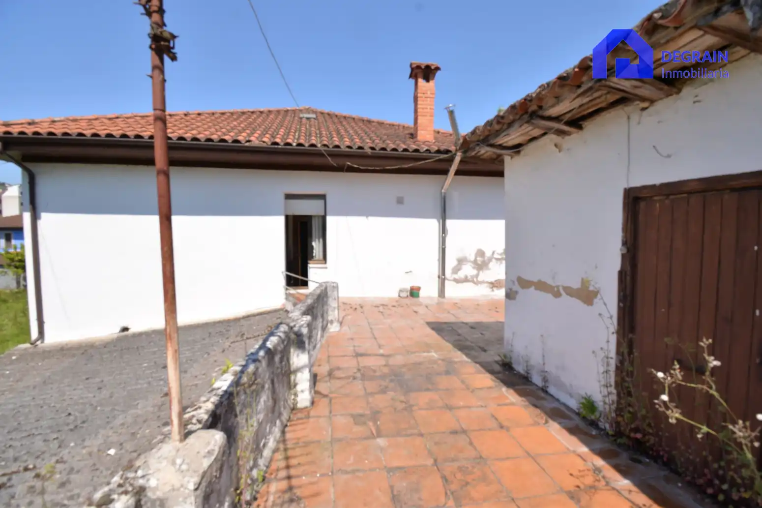 Vista exterior de Casa o chalet en venta en Salas con Calefacción, Terraza y Trastero