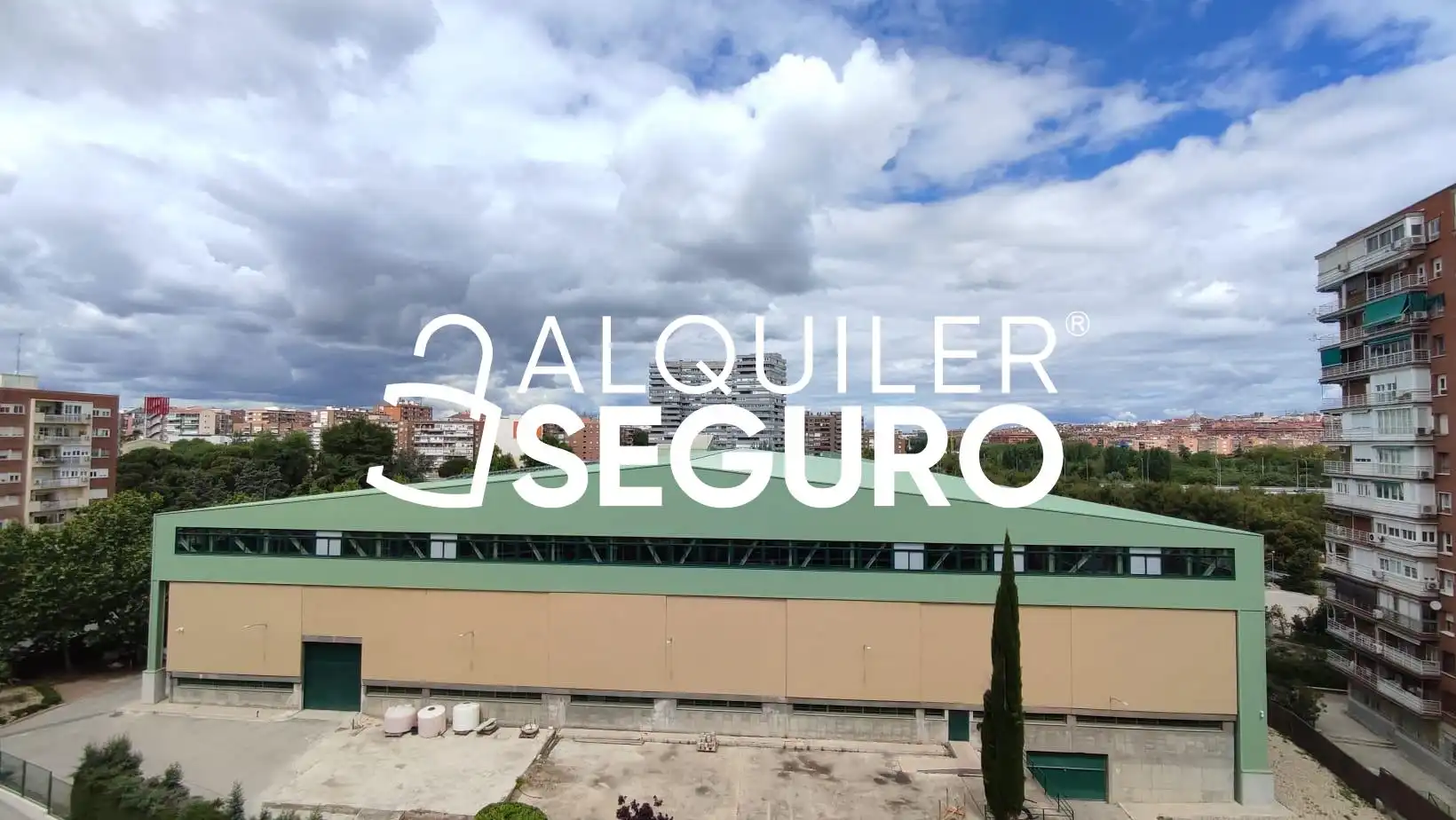 Vista exterior de Piso de alquiler en Madrid con Calefacción, Terraza y Amueblado