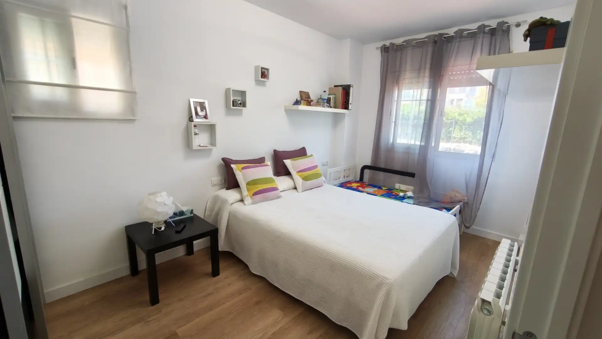 Habitación de Casa adosada en venta en Sant Salvador de Guardiola con Calefacción, Jardín privado y Parquet