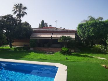 Villa con piscina in vendita a Peña de las Águilas