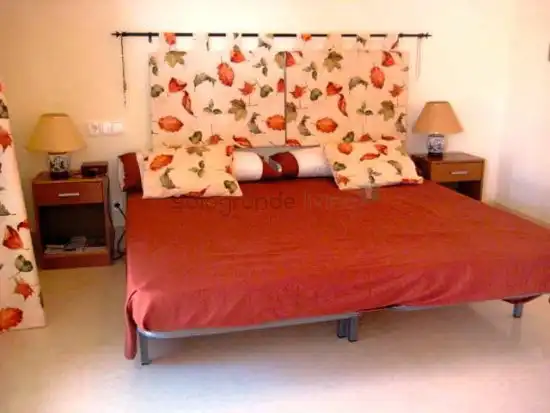 Schlafzimmer von Wohnungen zur Miete in Sotogrande mit Klimaanlage, Heizung und Terrasse