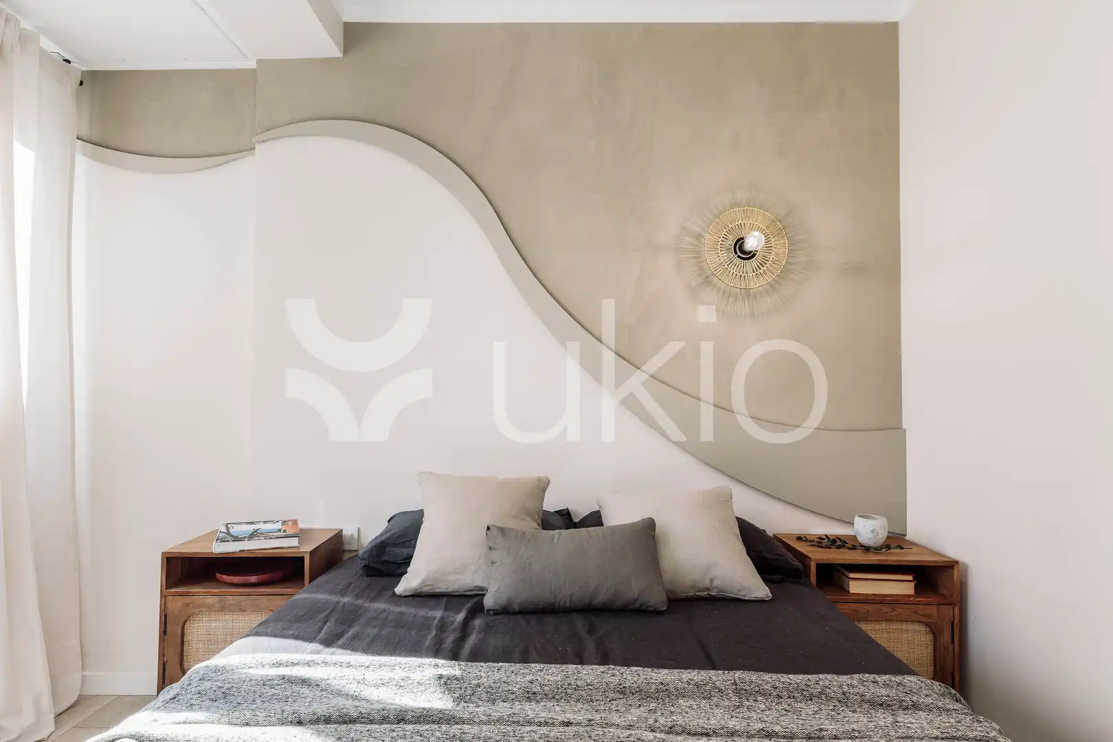 Dormitori de Apartament de lloguer en Barcelona amb Aire condicionat, Calefacció i Moblat