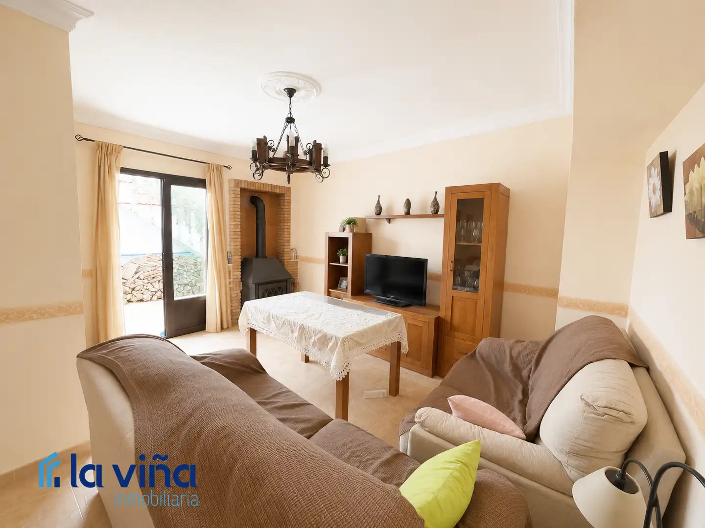 Sala d'estar de Casa o xalet en venda en Alameda amb Terrassa i Moblat