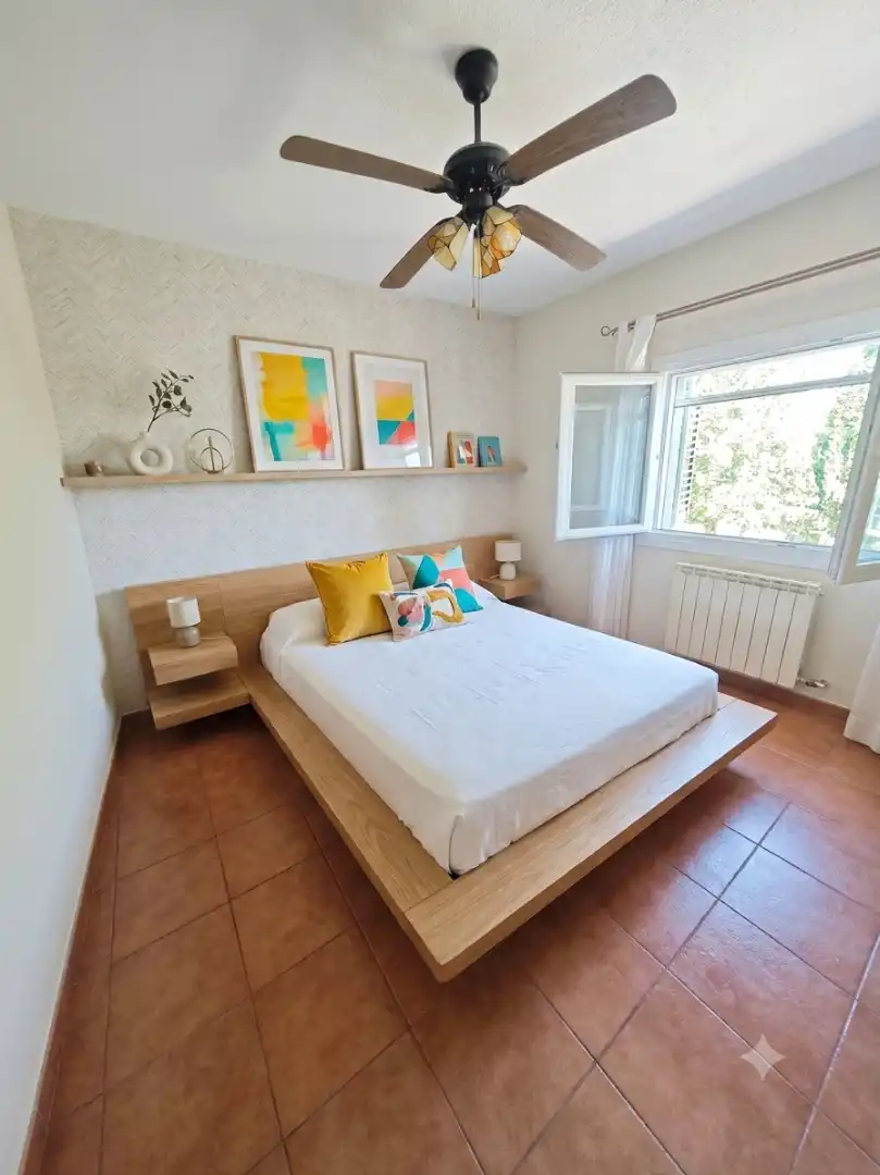 Habitación de Casa adosada en venta en Toledo con Aire acondicionado, Calefacción y Horno