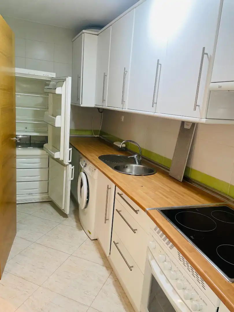 Flat for rent in Calle Emilio Castelar, Alcázar de San Juan