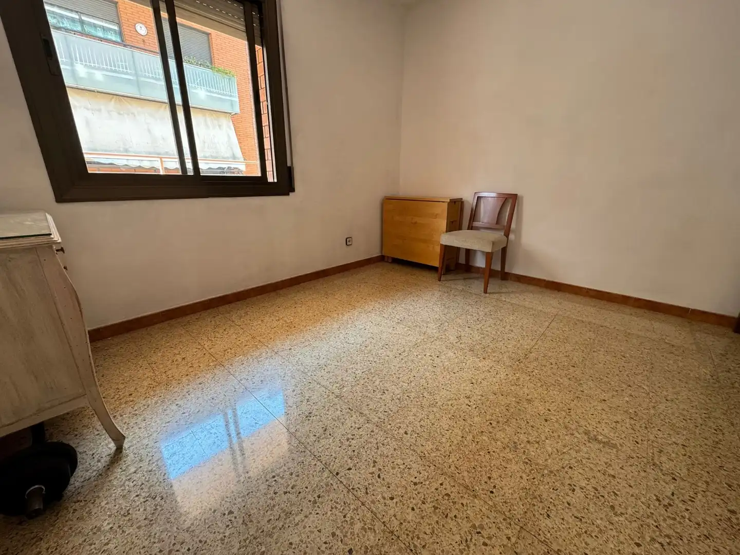 Habitación de Piso en venta en Cerdanyola del Vallès con Horno y Balcón