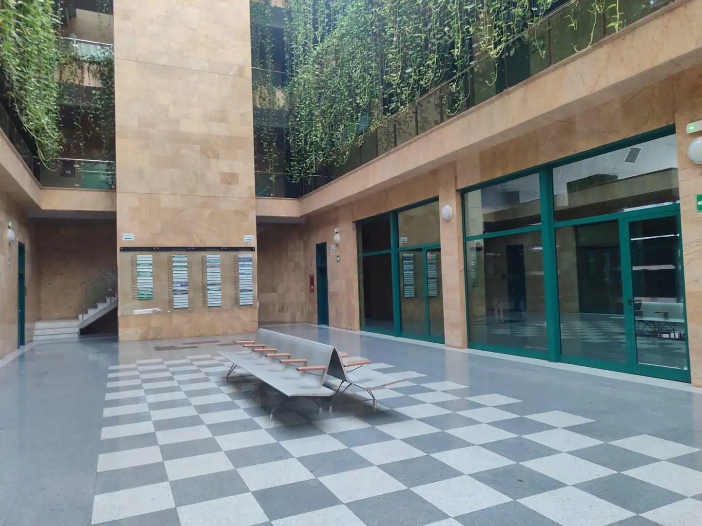 Oficina de alquiler en Sevilla con Aire acondicionado