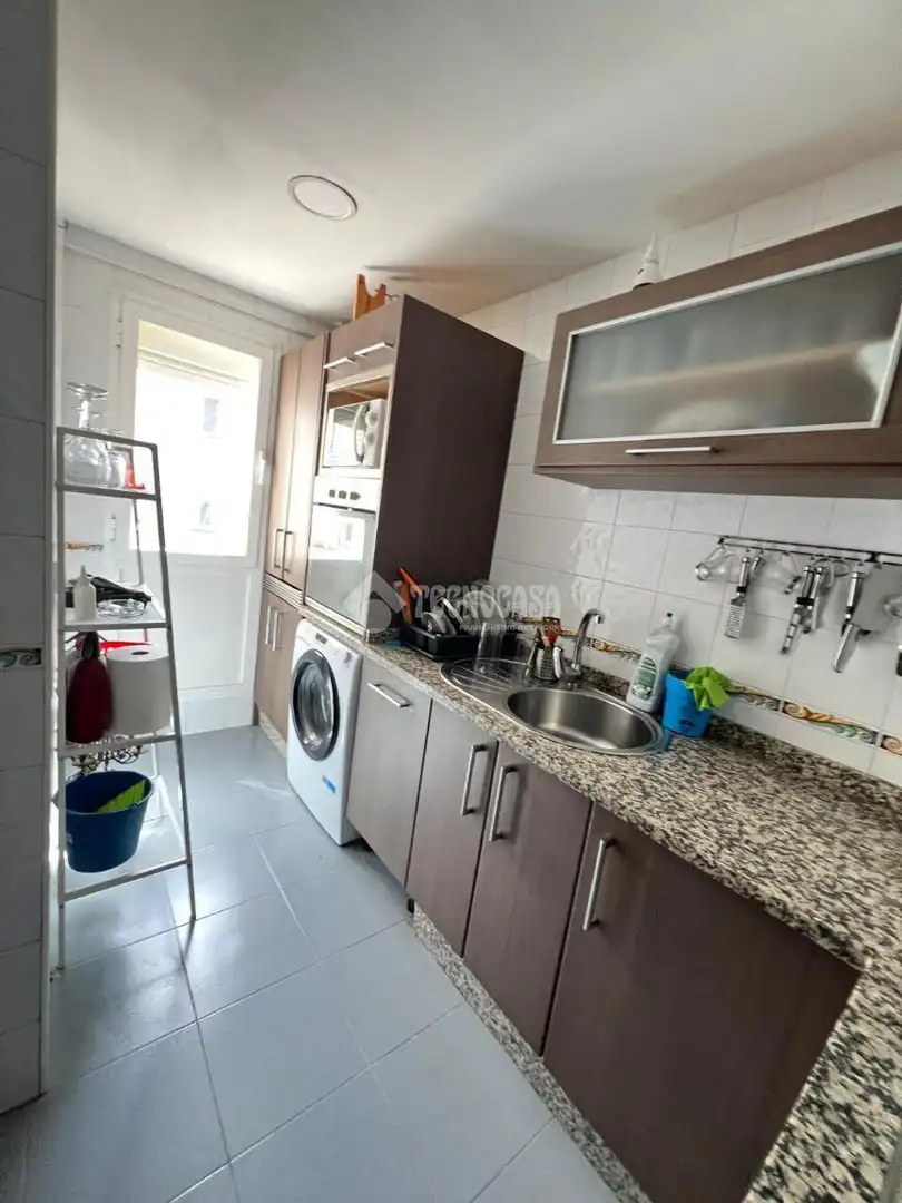 Kitchen of Flat for sale in Dos Hermanas  with Air Conditioner, Heating and Terrace