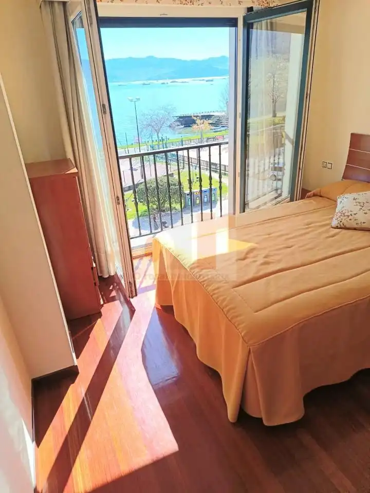 Habitación de Apartamento en venta en Moaña con Calefacción y Trastero