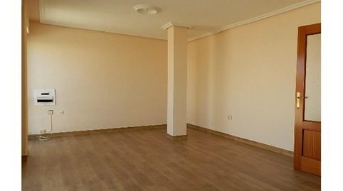 Foto 3 de Piso en venta en Ronda Rancha, Benavente, Zamora