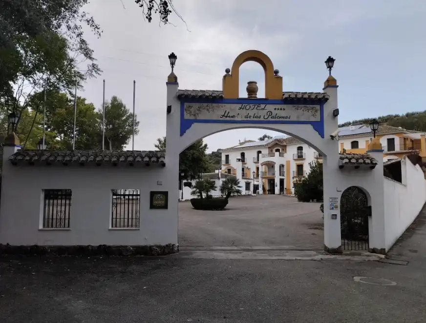 Vista exterior de Edifici en venda en Pozoblanco amb Piscina comunitària