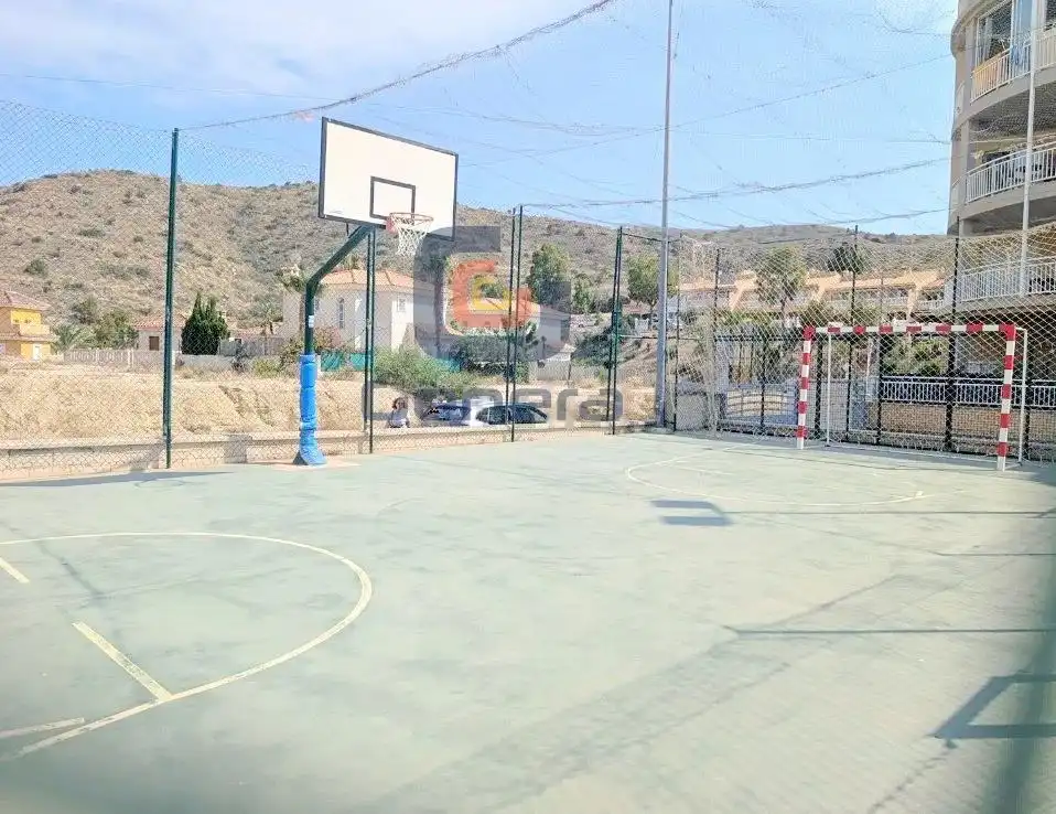 Vista exterior de Ático en venta en El Campello con Aire acondicionado, Terraza y Amueblado