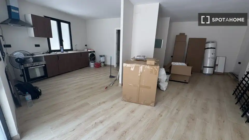 Wohnung zur Miete in Valencia mit Klimaanlage, Heizung und Möbliert