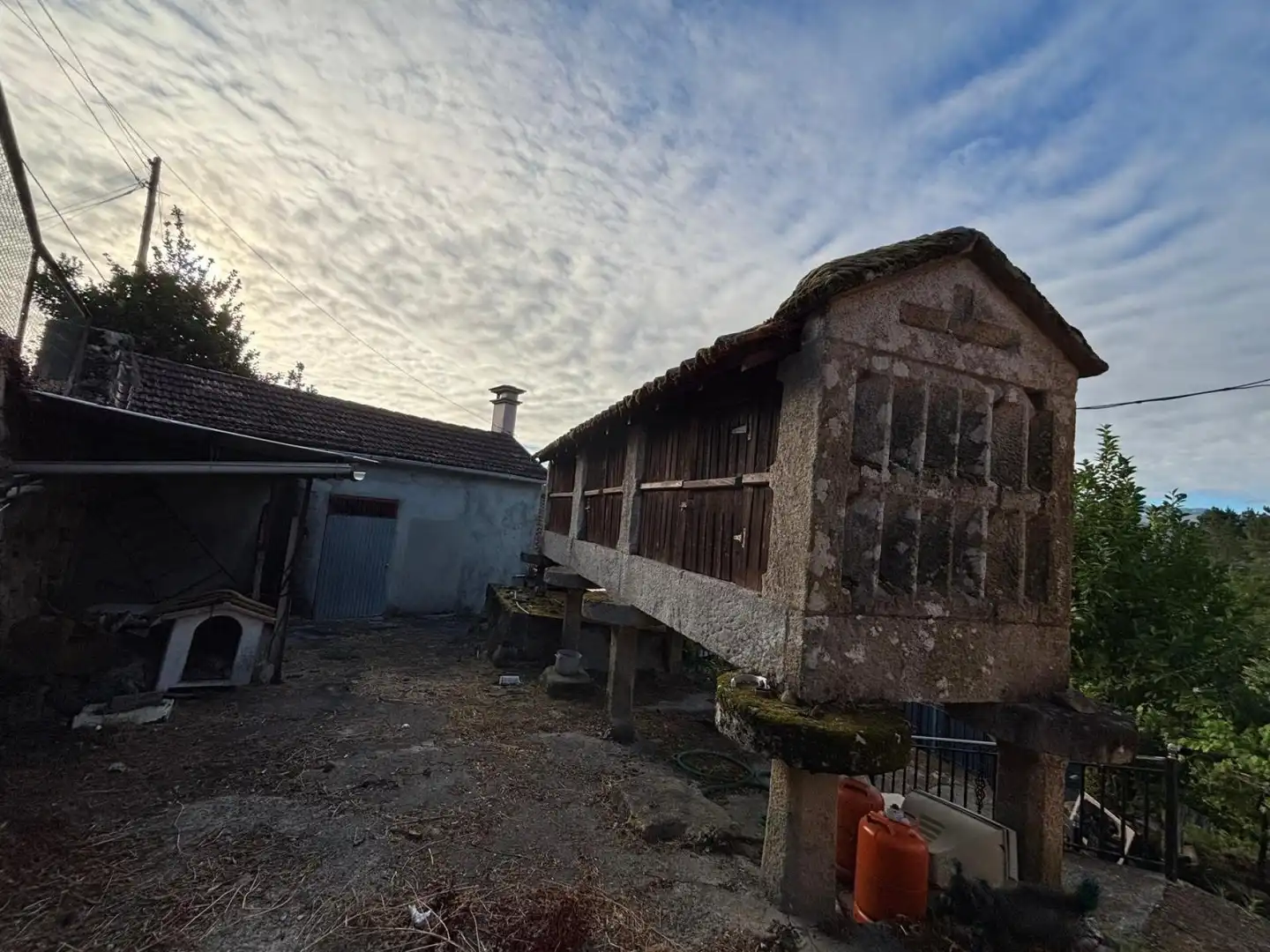 Vista exterior de Finca rústica en venta en Arbo con Calefacción