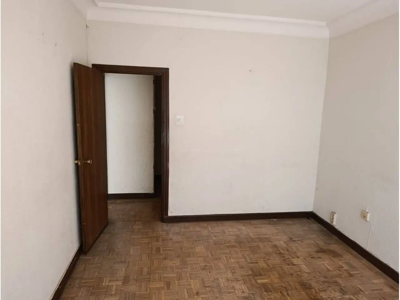 Piso en venta en León Capital  con Calefacción, Terraza y Trastero