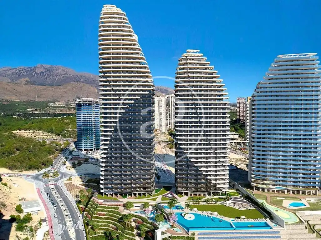 Vista exterior de Piso en venta en Benidorm con Aire acondicionado, Calefacción y Jardín privado