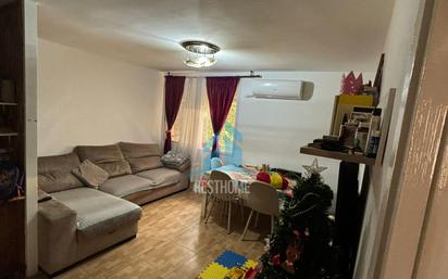 Living room of Flat for sale in Algemesí  with Air Conditioner and Heating