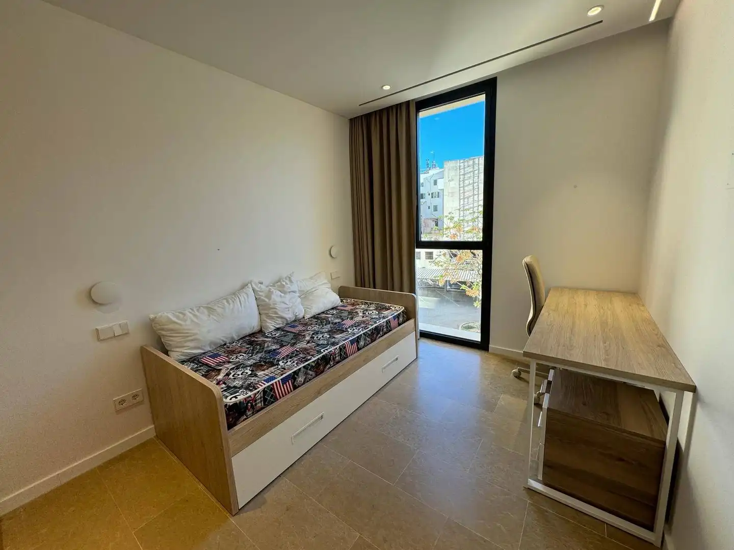 Schlafzimmer von Wohnung zur Miete in  Palma de Mallorca mit Klimaanlage, Heizung und Möbliert