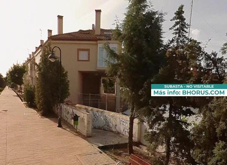 Foto 1 de Dúplex en venda a Montes Pirineos, 16, La Poveda, Madrid