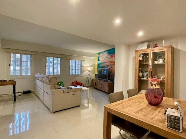 Living room of Single-family semi-detached for sale in Viladecavalls  with Terrace, Storage room and Oven