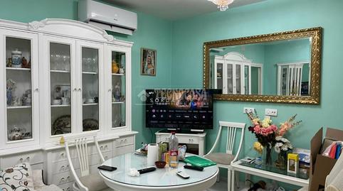 Foto 2 de Casa adosada en venda a C/ Clemente Hidalgo, Barrio del Nervión, Sevilla