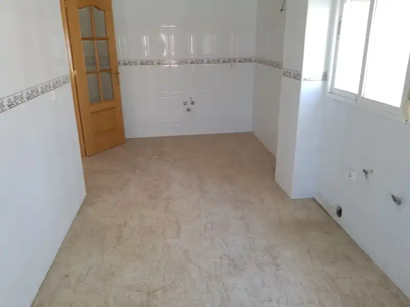 Kitchen of Flat for sale in Talayuela  with Private garden, Terrace and Furnished