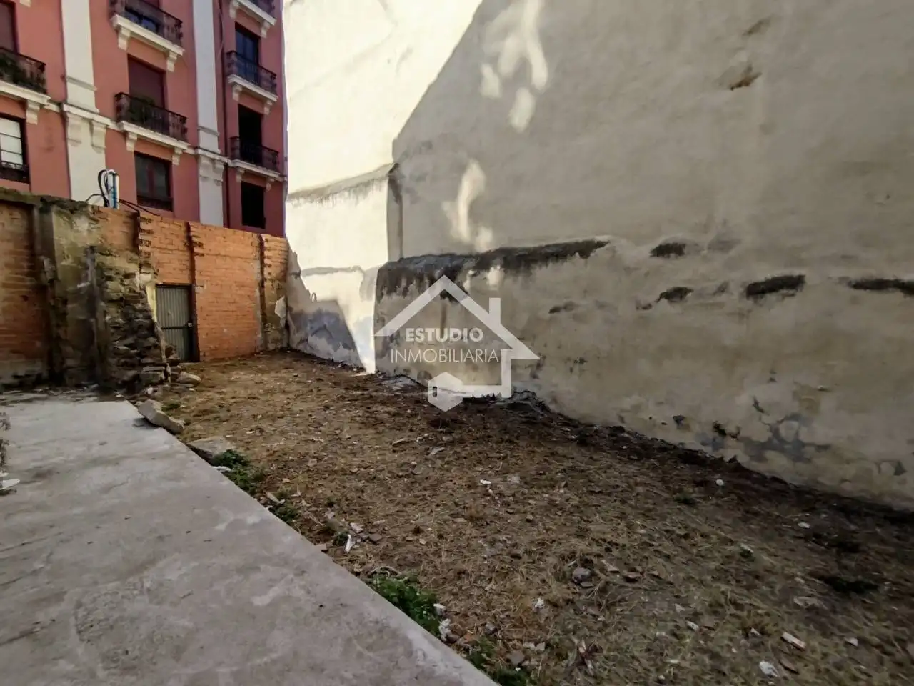Grundstücke zum Verkauf in  Logroño