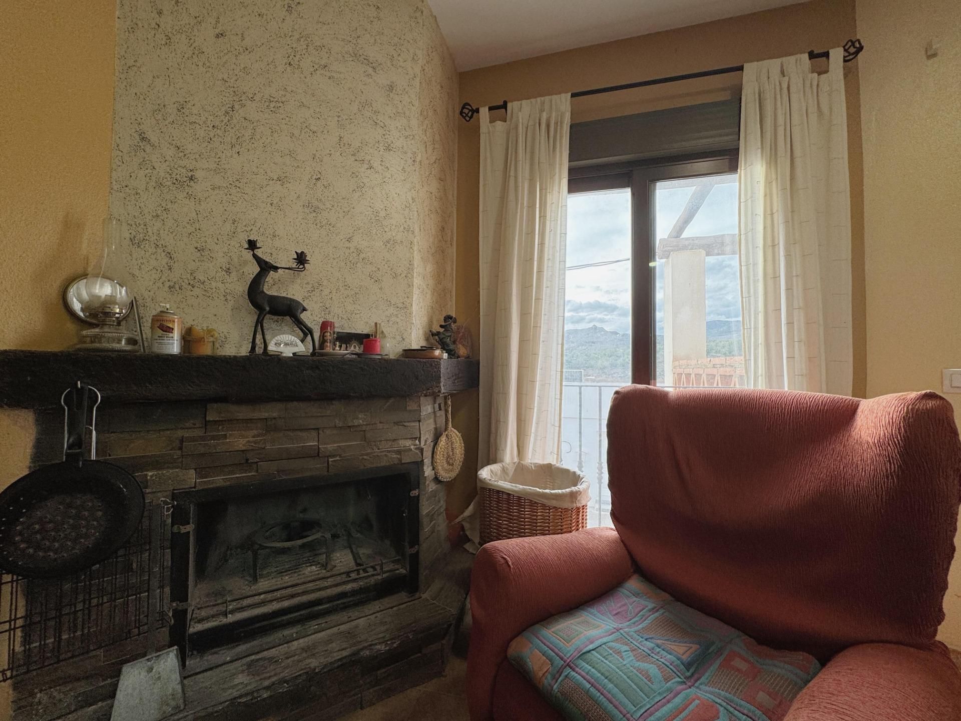 Living room of Flat for sale in Padules  with Air Conditioner, Heating and Terrace