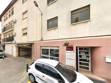Pis amb balcó en venda a RAMON Y CAJAL 7