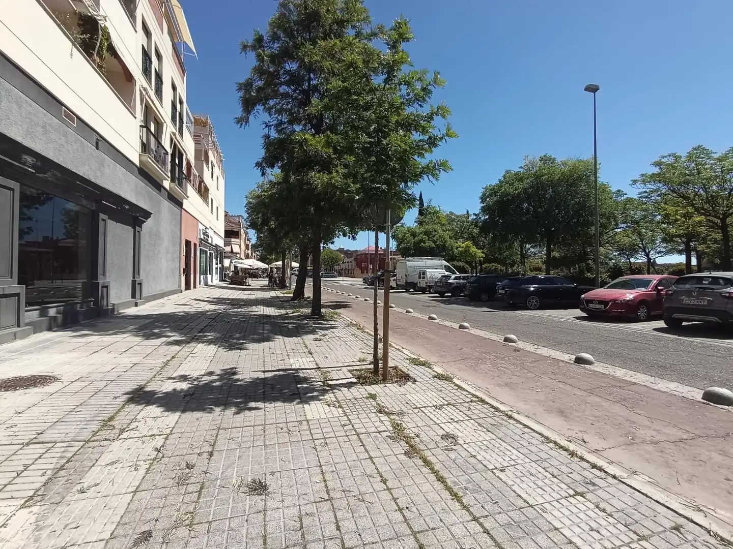 Außenansicht von Wohnung zum Verkauf in Córdoba mit Klimaanlage, Privatgarten und Terrasse