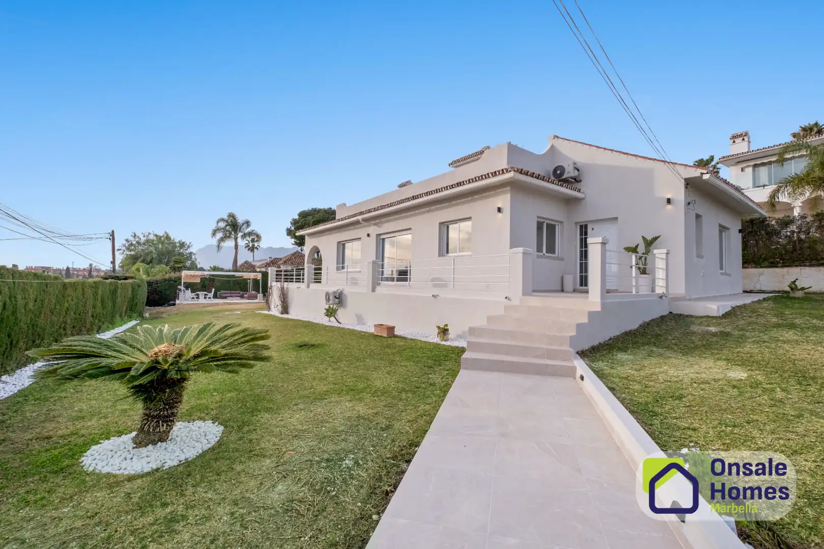 Exterior view of Houses for sale in Marbella  with Air Conditioner, Private garden and Terrace
