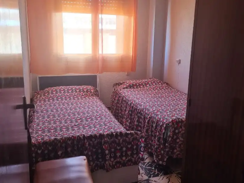Schlafzimmer von Wohnung zur Miete in Castellón de la Plana / Castelló de la Plana mit Terrasse, Abstellraum und Möbliert
