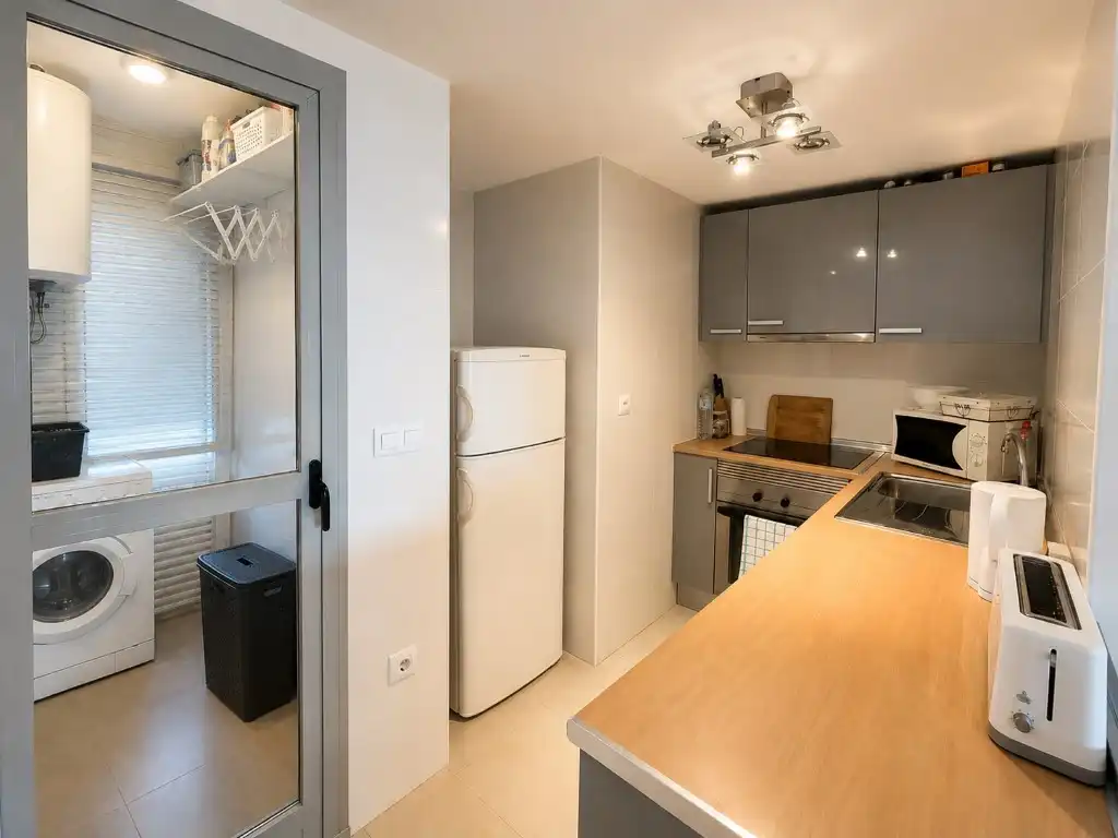 Apartamento con piscina en venta en Calle Poligono G - Manga, imagen 4