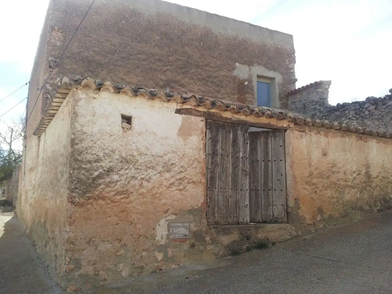 Exterior view of Houses for sale in Alcadozo, Albacete