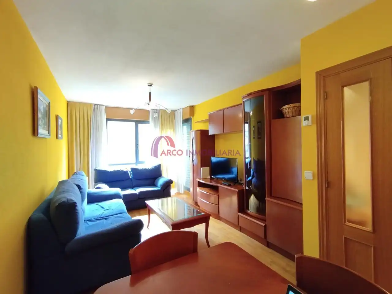 Wohnzimmer von Wohnungen zum Verkauf in Burgos mit Heizung, Parkett und Abstellraum