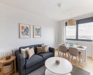 Sala d'estar de Apartament per a compartir en  Madrid Capital amb Aire condicionat i Terrassa